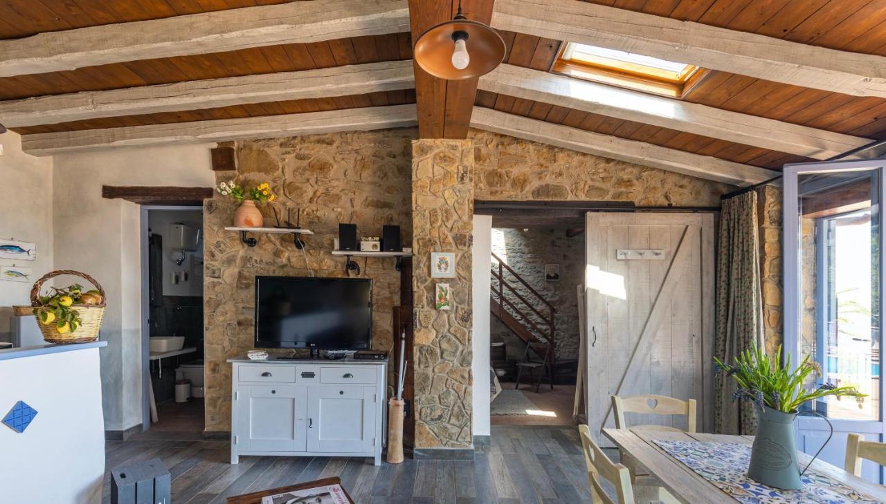 Malandrino Cottage Cefalu Exterior photo